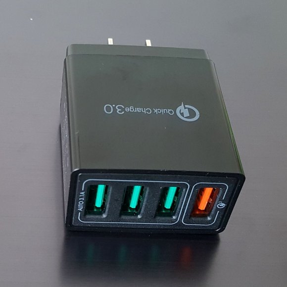 Fast Wall Charger 4 Ports Quick Charge QC 3.0 USB A Black Travel Charger - Picture 2 of 3